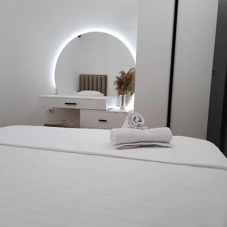 Pushimi Regis Hébergement de vacances *